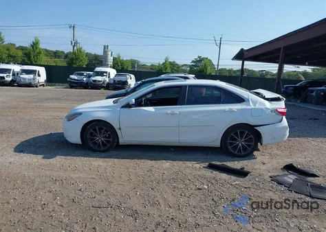 2015 Toyota Camry Xse V6 z USA, uszkodzony, nr VIN 4T1BK1FK6FU560068